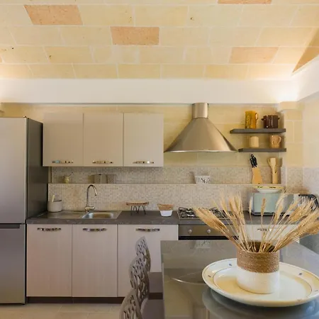 Ferienhaus Trullo Amami Con Piscina Privata San Michele Salentino