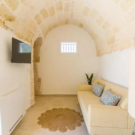 Trullo Amami Con Piscina Privata * San Michele Salentino