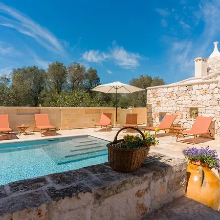 Trullo Amami Con Piscina Privata Ferienhaus San Michele Salentino