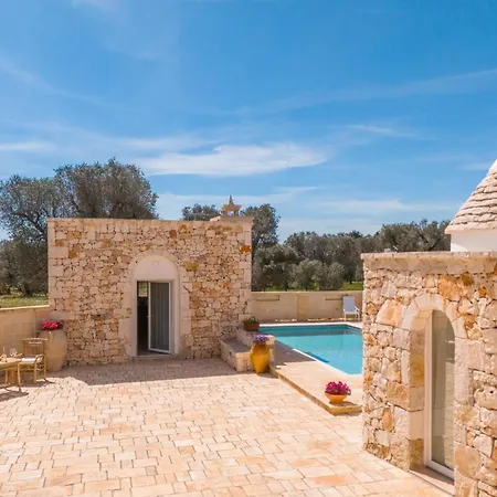 Trullo Amami Con Piscina Privata * San Michele Salentino