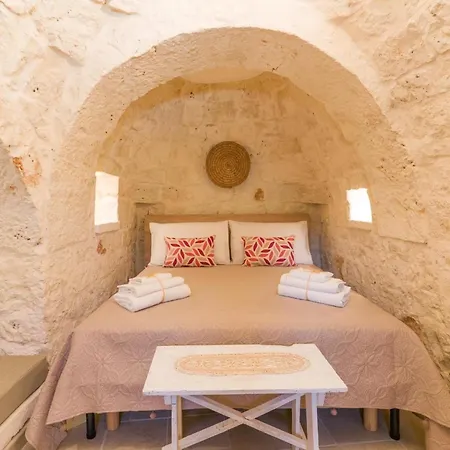 Trullo Amami Con Piscina Privata * San Michele Salentino